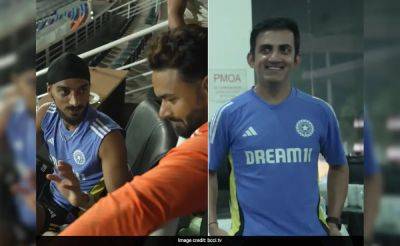 Watch: Gautam Gambhir Can't Stop Smiling In First 'Suspense-Filled' Best Fielder Ceremony