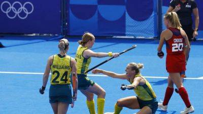 Hockey: Argentina and Australia both win to share top spot in women's Pool B