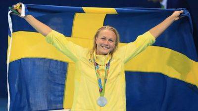 Sjostrom turns back the clock to win 100m freestyle gold