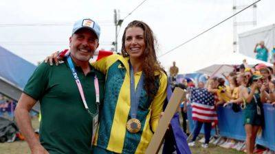 Canoeing-Fox's father delighted after golden slalom double