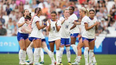 Sophia Smith - Mallory Swanson - USA women's soccer wins group after 3rd straight win to open Olympics - foxnews.com - Sweden - France - Usa - Australia - Japan