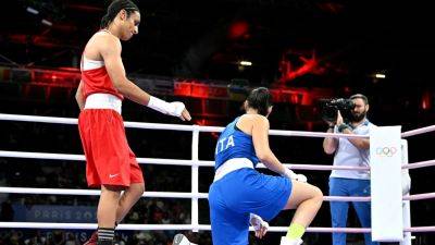 Boxer at the centre of gender row wins fight in 46 seconds