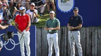 Rory Macilroy - Scottie Scheffler - Irish flags aplenty at Le Golf National on a day chasing Rory and Shane - rte.ie - Ireland - Los Angeles