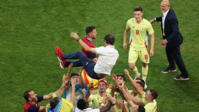 Senior team coach De La Fuente urges respect for Spanish football after Olympic gold