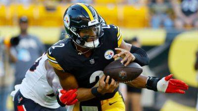 Mike Tomlin - Justin Fields' Steelers debut marred by fumbles in preseason loss - ESPN - espn.com