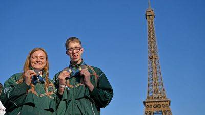 Paris 2024: Daniel Wiffen and Mona McSharry chosen as flagbearers for closing ceremony