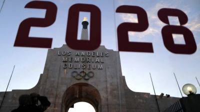 Christian Radnedge - Rose Bowl - Los Angeles will urge public transit at 'no car' 2028 Olympic Games - channelnewsasia.com - Los Angeles