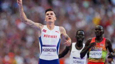 Ingebrigtsen makes amends with 5,000m gold