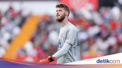 Terjun Bebas Gaji David De Gea di Fiorentina