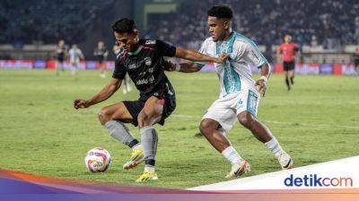 Dimas Drajad - David Da-Silva - Ciro Alves - Persib Bandung - Penilaian Bojak Hodak buat Debut Dimas Drajad dan Adam Alis - sport.detik.com