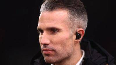 Van Persie's coaching debut ends in away defeat