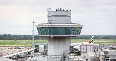 Manchester Airport flights hit by delays as planes spotted circling overhead after issue