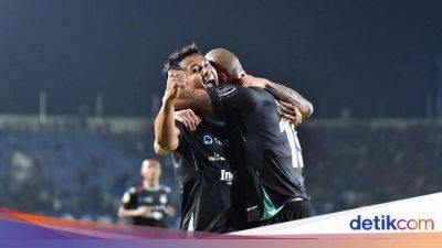 Alex Sandro - David Da-Silva - Ciro Alves - Persib Bandung - Klasemen Liga 1 Pekan Pertama: Persib Teratas, Dikuntit PSM-Persija - sport.detik.com