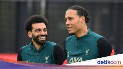 Mo Salah - Mohamed Salah - Virgil Van-Dijk - Arne Slot - Salah & Van Dijk Disebut Incar Gaji Bombastis di Arab Saudi - sport.detik.com - Saudi Arabia - Liverpool