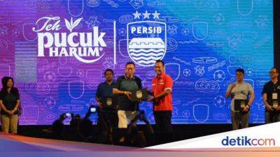 Teh Pucuk Harum Jadi Official Tea Partner Persib Bandung di Liga 1