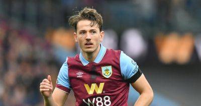 Scott Parker - Sander Berge - 'You don't believe it?' - Why Man United 'transfer target' Sander Berge missed Burnley fixture - manchestereveningnews.co.uk - Spain - Norway - county Parker