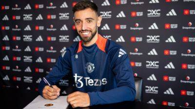 Bruno Fernandes signs new three year deal to remain at Old Trafford