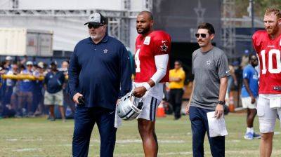 Jerry Jones - Nick Wright - International - Cowboys player throws LA Rams intern to the ground during joint practice, sparking argument - foxnews.com - Los Angeles