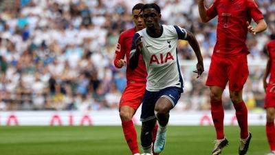 Tottenham hand Yves Bissouma ban for laughing gas video - ESPN