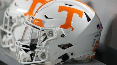 Tennessee lands OT David Sanders, No. 4 recruit in 2025 class - ESPN - espn.com - Georgia - county Day - state Tennessee - state North Carolina - state Ohio - state Nebraska