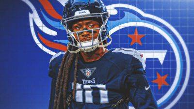 Titans receiver DeAndre Hopkins reportedly injures knee, could miss 4-6 weeks