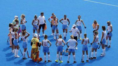 Hockey-Dutch women's coach sticks with heart-rate monitors to build a powerhouse