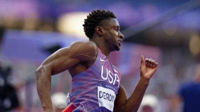 US set world record in 4x400m mixed relay