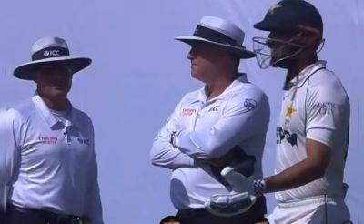 Shan Masood - Najmul Hossain Shanto - Watch: Pakistan Captain Shan Masood Furious With Third Umpire's Controversial Call In 1st Test vs Bangladesh - sports.ndtv.com - South Africa - Bangladesh - Pakistan