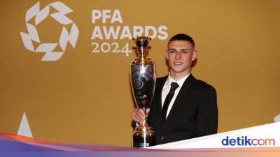 Rebut PFA Player of The Year, Foden Akhiri Puasa Pemain Inggris