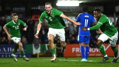 St Mirren - Stephen Robinson - St Mirren sign Ireland Under-21 midfielder Killian Phillips from Crystal Palace - rte.ie - Scotland - Ireland