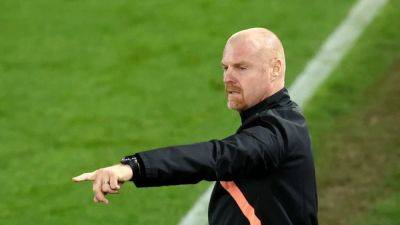 Everton squad stretched for trip to Spurs, Dyche says