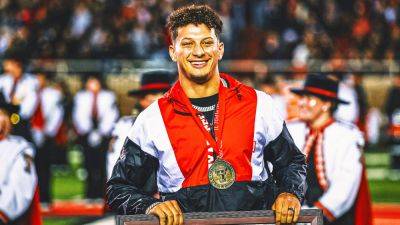 Patrick Mahomes - Patrick Mahomes gives $5 million to Texas Tech for stadium, football center projects - foxnews.com - state Texas - county Lubbock