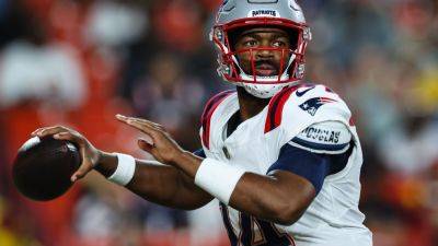 Jerod Mayo - Drake Maye - Jacoby Brissett sustains shoulder injury in Patriots' loss - ESPN - espn.com - Washington