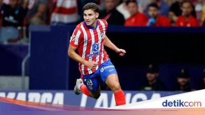 Antoine Griezmann - Julian Alvarez - Atletico Madrid - Diego Simeone - Atletico Madrid Vs Girona: Beri Julian Alvarez Waktu - sport.detik.com - Argentina