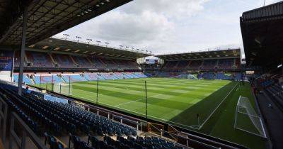 Scott Parker - Josh Brownhill - James Trafford - Vincent Kompany - Josh Cullen - Blundering Burnley academy chief resigns as brutal assessment of Turf Moor stars sent to wrong WhatsApp group - dailyrecord.co.uk - New York