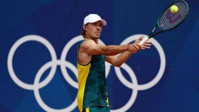 Ailing De Minaur frustrated by hip issue, in doubt for US Open second round