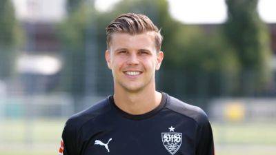 Former Australia keeper Langerak returning to Melbourne Victory