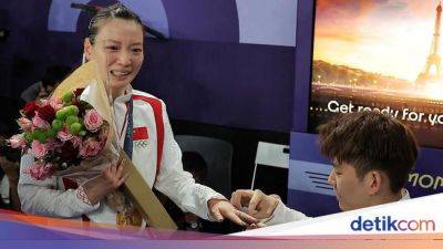 So Sweet! Huang Ya Qiong Dilamar Usai Raih Medali Emas Olimpiade