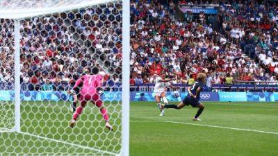 Jenni Hermoso - Irene Paredes - Aitana Bonmatí - U.S. women's soccer team beats Japan in extra time to reach Olympic semis - cbc.ca - Germany - Spain - Colombia - Usa - Canada - Japan