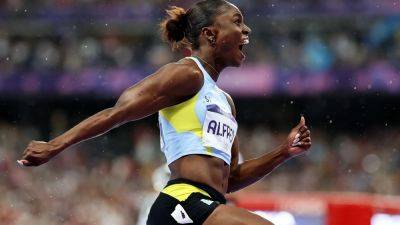 Femke Bol - Paris 2024: Historic gold for Saint Lucia's Julien Alfred in 100m - rte.ie - Britain - France - Netherlands - Usa - Jamaica