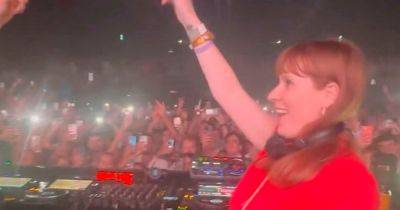 Angela Rayner - Angela Rayner filmed raving in DJ booth at Ibiza nightclub - manchestereveningnews.co.uk - Spain - Australia