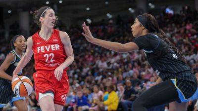 Caitlin Clark - Tina Charles - Sylvia Fowles - Sky Chicago - Caitlin Clark, Fever stay hot, take down Angel Reese, Sky - ESPN - espn.com - state Indiana