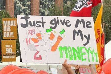 Best signs for 'College GameDay' at Texas A&M-Notre Dame - ESPN