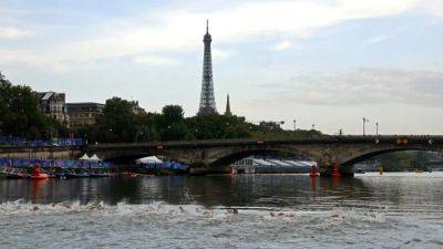 Triathlon-Mixed relay swim training session cancelled over Seine water quality