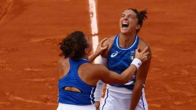 Karolina Muchova - Diana Shnaider - Jasmine Paolini - Sara Errani - Cristina Bucsa - Linda Noskova - Italy's Errani and Paolini win gold in women's doubles - channelnewsasia.com - Russia - Spain - Italy - Czech Republic