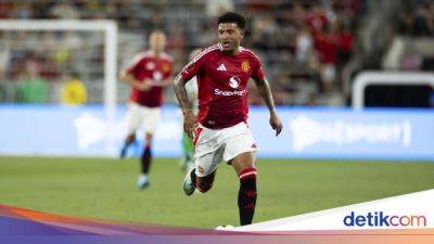 Ten Hag Isyaratkan Sancho Jadi Striker saat MU Hadapi City