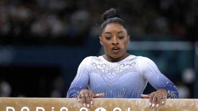 Simone Biles fifth after fall, Italy's D'Amato wins Paris balance beam gold