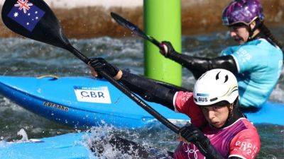 Canoeing-Australia's Fox wins women's kayak cross gold