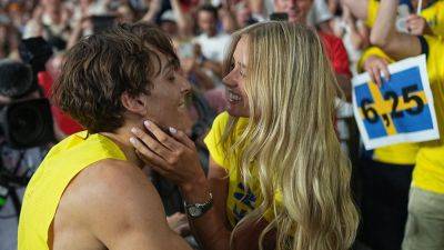 Swedish model Desiré Inglander has 2-word reaction after boyfriend sets pole vault world record at Olympics