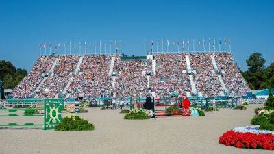 Paris 2024: Glory years recalled after tough Versailles test in individual show jumping final